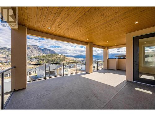 989 Loseth Drive, Kelowna, BC - Outdoor With Deck Patio Veranda With Exterior