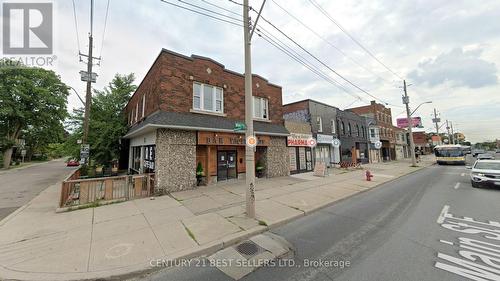 1123 Main Street E, Hamilton, ON - Outdoor