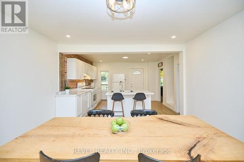 1910 Balfour Street, Pelham, ON - Indoor Photo Showing Dining Room