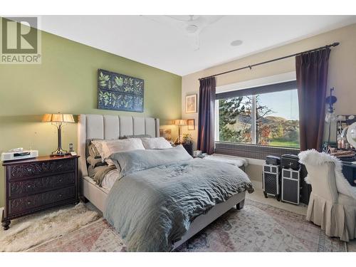 568 Stoneridge Drive, Kamloops, BC - Indoor Photo Showing Bedroom