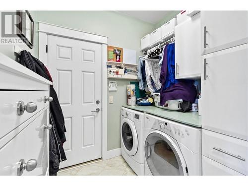 568 Stoneridge Drive, Kamloops, BC - Indoor Photo Showing Laundry Room