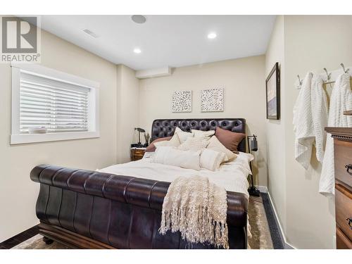 568 Stoneridge Drive, Kamloops, BC - Indoor Photo Showing Bedroom