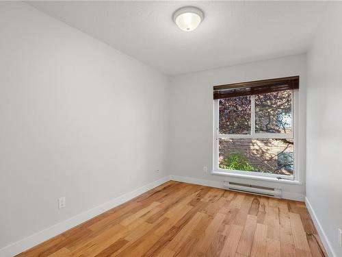 301-1028 Balmoral Rd, Victoria, BC - Indoor Photo Showing Other Room