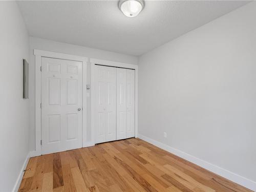 301-1028 Balmoral Rd, Victoria, BC - Indoor Photo Showing Other Room