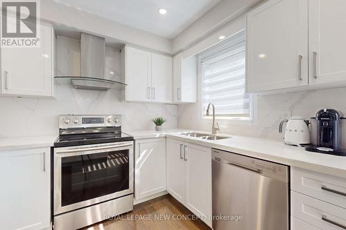 6696 Harlow Road, Mississauga, ON - Indoor Photo Showing Kitchen With Stainless Steel Kitchen With Double Sink