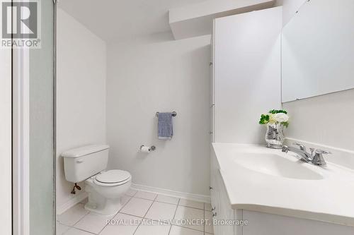 6696 Harlow Road, Mississauga, ON - Indoor Photo Showing Bathroom