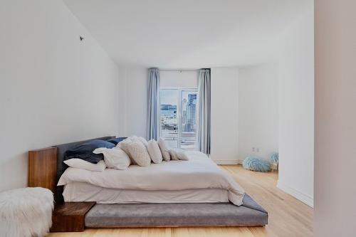 Chambre Ã  coucher principale - 1401A-2000 Rue Drummond, Montréal (Ville-Marie), QC - Indoor Photo Showing Bedroom