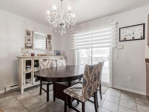 Dining room - 990 9E Avenue, Laval (Fabreville), QC - Indoor Photo Showing Dining Room