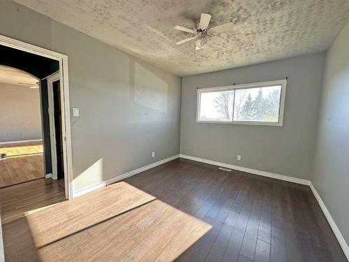 165 Mckirdy Ave, Nipigon, ON - Indoor Photo Showing Other Room