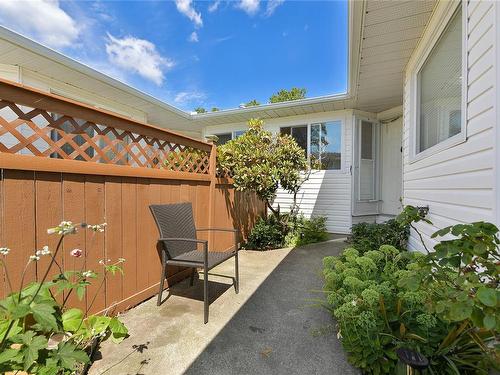 27-4125 Interurban Rd, Saanich, BC 