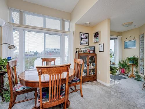 406-9840 Fifth St, Sidney, BC - Indoor Photo Showing Dining Room