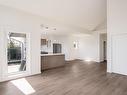 401-9716 Third St, Sidney, BC  - Indoor Photo Showing Kitchen 