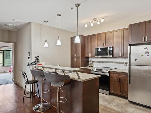 144-2300 Mansfield Dr, Courtenay, BC - Indoor Photo Showing Kitchen