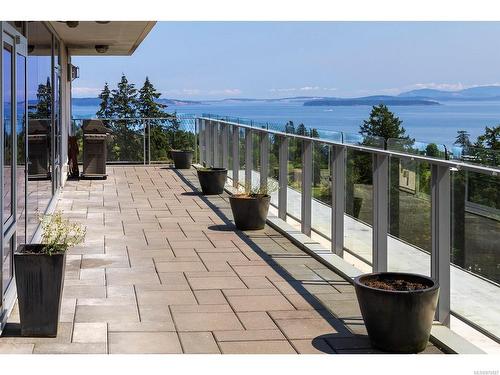 509-5332 Sayward Hill Cres, Saanich, BC - Outdoor With Body Of Water With View With Exterior