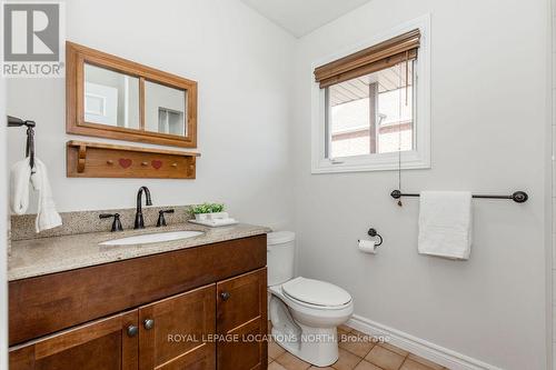 3580 Linda Street, Innisfil, ON - Indoor Photo Showing Bathroom