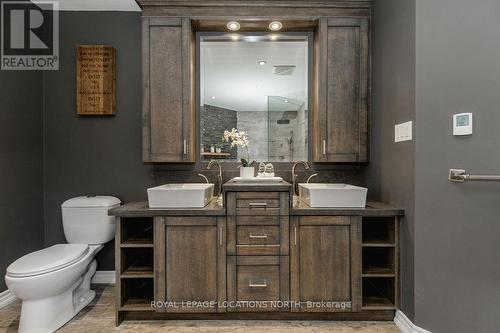 3580 Linda Street, Innisfil, ON - Indoor Photo Showing Bathroom