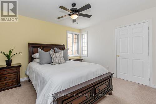 3580 Linda Street, Innisfil, ON - Indoor Photo Showing Bedroom