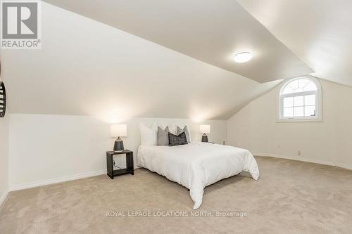 3580 Linda Street, Innisfil, ON - Indoor Photo Showing Bedroom