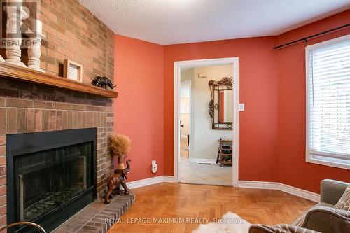 3214 Pilcom Crescent, Mississauga, ON - Indoor Photo Showing Living Room With Fireplace