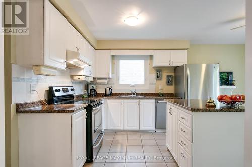 3214 Pilcom Crescent, Mississauga, ON - Indoor Photo Showing Kitchen With Double Sink