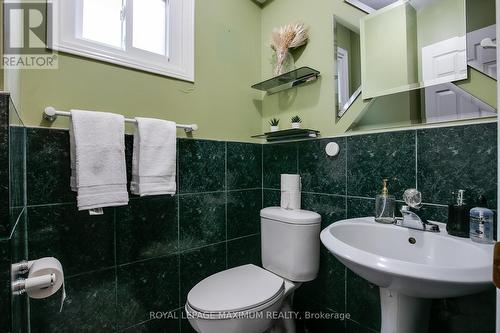 3214 Pilcom Crescent, Mississauga, ON - Indoor Photo Showing Bathroom