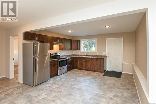 2708 Paula Pl, Courtenay, BC - Indoor Photo Showing Kitchen