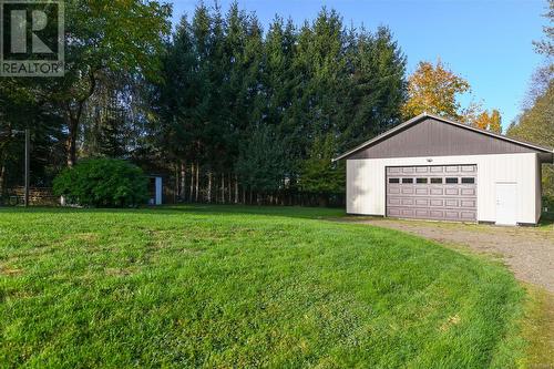 2708 Paula Pl, Courtenay, BC - Outdoor