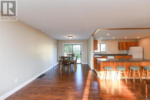 2708 Paula Pl, Courtenay, BC - Indoor