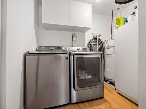 Salle de lavage - 2875 Rue Charette, Sainte-Adèle, QC - Indoor Photo Showing Laundry Room