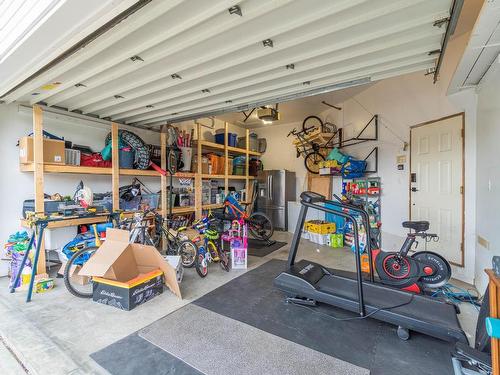 16-2655 Westsyde Rd, Kamloops, BC - Indoor Photo Showing Garage