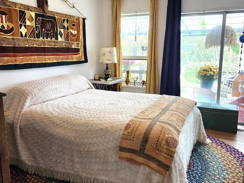 3056 Harmon Road, Clearwater, BC - Indoor Photo Showing Bedroom