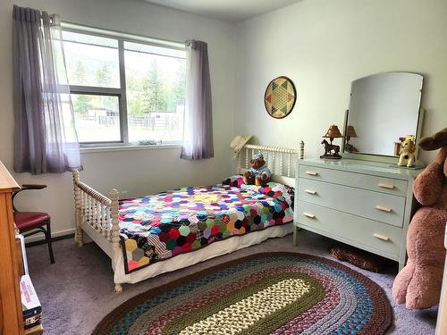 3056 Harmon Road, Clearwater, BC - Indoor Photo Showing Bedroom