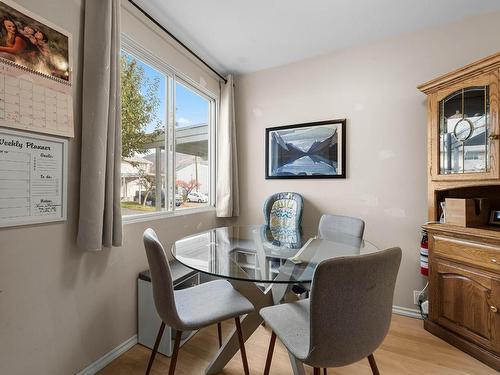 38-2568 Sandpiper Drive, Kamloops, BC - Indoor Photo Showing Dining Room