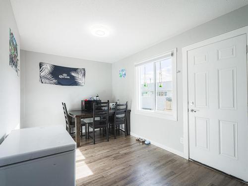 33-800 Valhalla Drive, Kamloops, BC - Indoor Photo Showing Dining Room