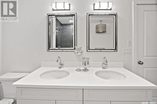 1334 Colony Street, Saskatoon, SK - Indoor Photo Showing Bathroom