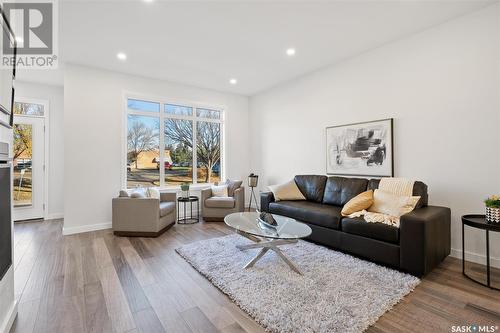 1334 Colony Street, Saskatoon, SK - Indoor Photo Showing Living Room