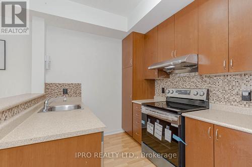 75 - 5035 Oscar Peterson Boulevard, Mississauga, ON - Indoor Photo Showing Kitchen