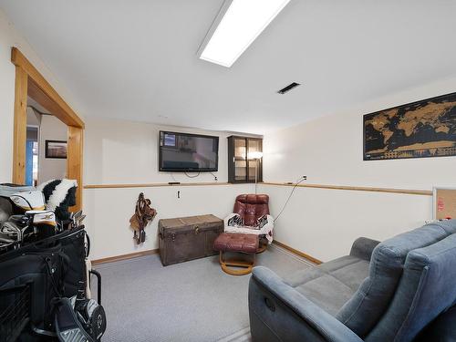 249 Hollyburn Drive, Kamloops, BC - Indoor