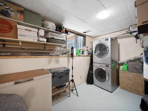 249 Hollyburn Drive, Kamloops, BC - Indoor Photo Showing Laundry Room