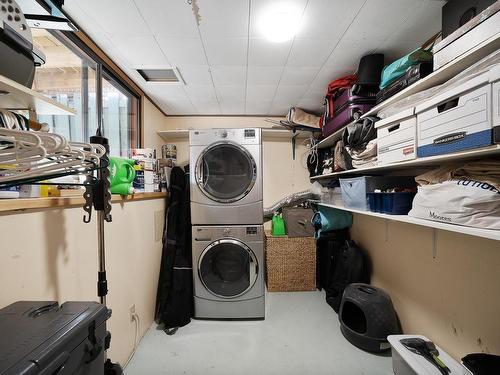 249 Hollyburn Drive, Kamloops, BC - Indoor Photo Showing Laundry Room