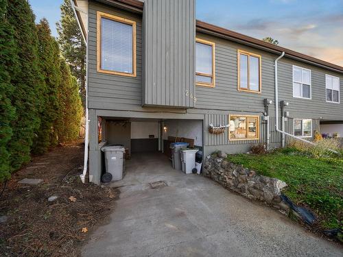 249 Hollyburn Drive, Kamloops, BC - Outdoor