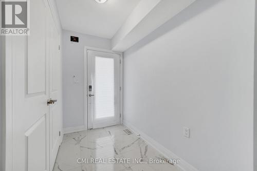 2122 Royal Gala Circle, Mississauga, ON - Indoor Photo Showing Other Room