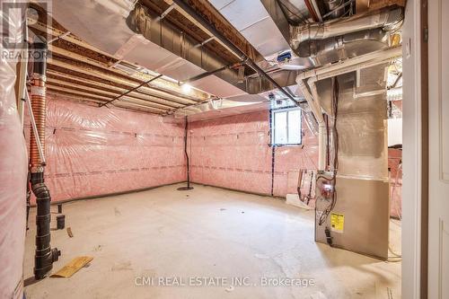 2122 Royal Gala Circle, Mississauga, ON - Indoor Photo Showing Basement