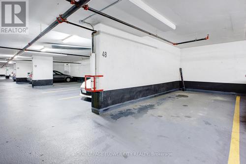 2407 - 103 The Queensway Avenue, Toronto, ON - Indoor Photo Showing Garage