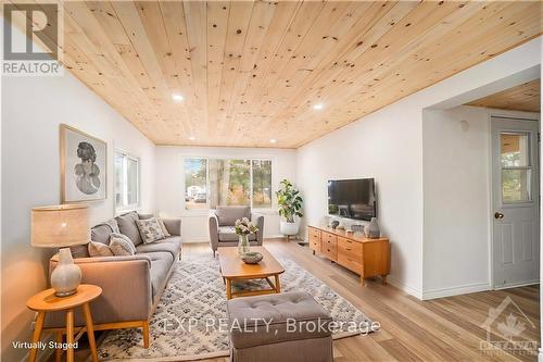 17 - 1210 St Felix Road, Clarence-Rockland, ON - Indoor Photo Showing Living Room