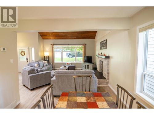 1204 Conrad Street, Prince Rupert, BC - Indoor Photo Showing Living Room