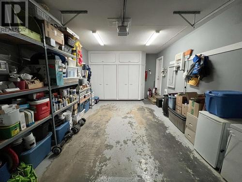 7 4620 E 52 Avenue, Fort Nelson, BC - Indoor Photo Showing Garage