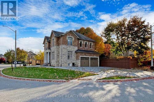 5 San Antonio Court, Richmond Hill, ON - Outdoor