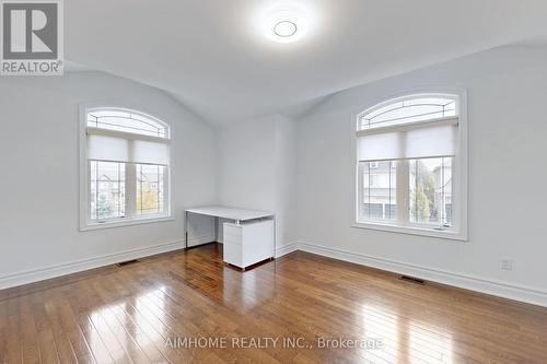 5 San Antonio Court, Richmond Hill, ON - Indoor Photo Showing Other Room