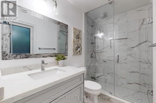 5 San Antonio Court, Richmond Hill, ON - Indoor Photo Showing Bathroom